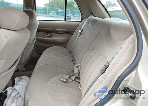 1999 Mercury Grand Marquis Gs z USA, uszkodzony, nr VIN 2MEFM74W2XX701994